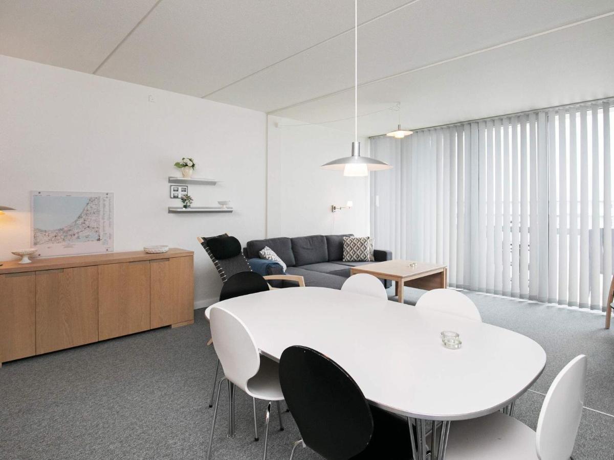 4 Person Holiday Home On A Holiday Park In Blokhus Exterior foto